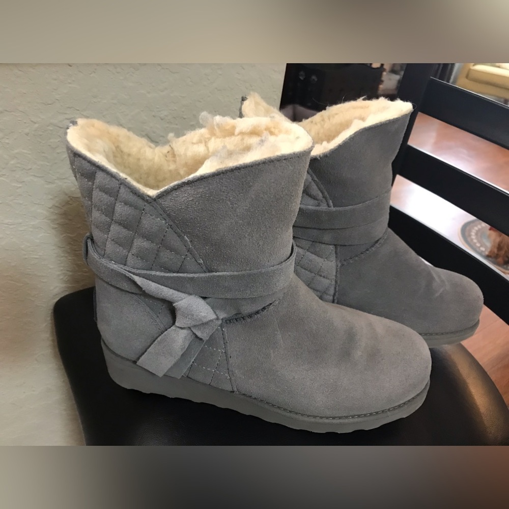 Gray Short Fleece-Lined Suede Boots